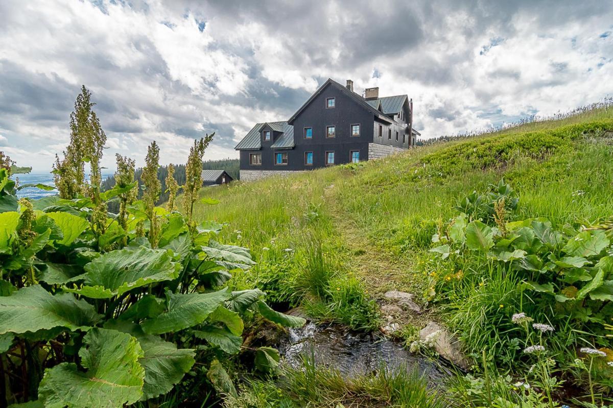 Mala Rennerovka Hotel Strážné Eksteriør billede